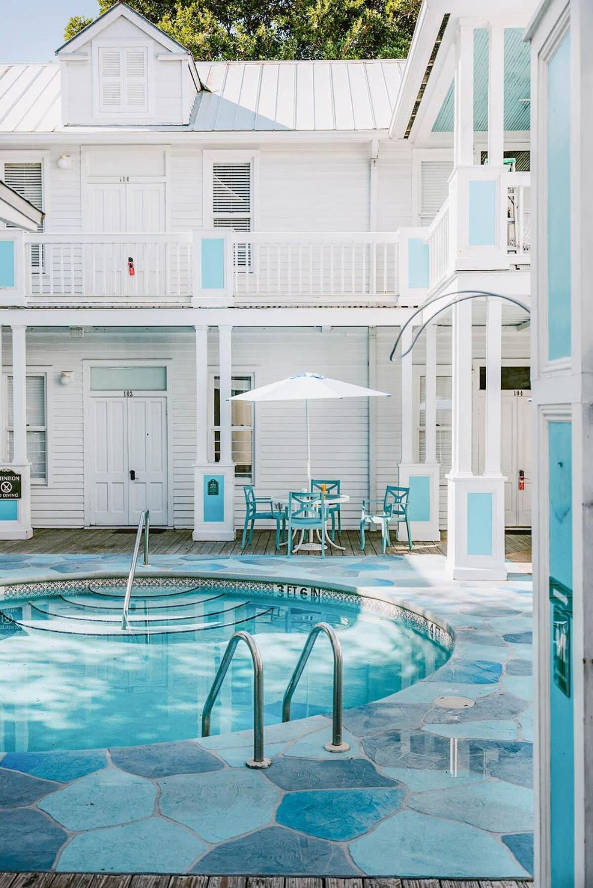 King Suite Balcony - At James House Key West Buitenkant foto