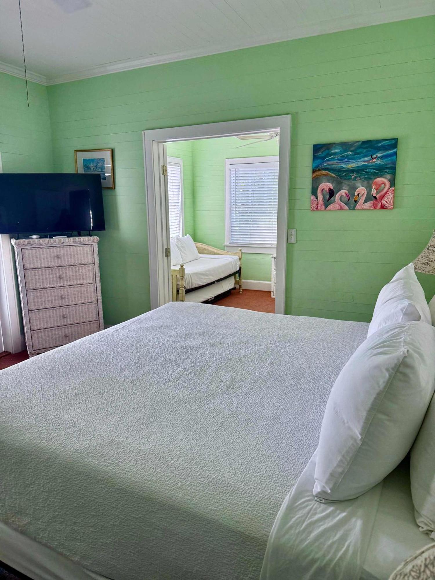 King Suite Balcony - At James House Key West Buitenkant foto