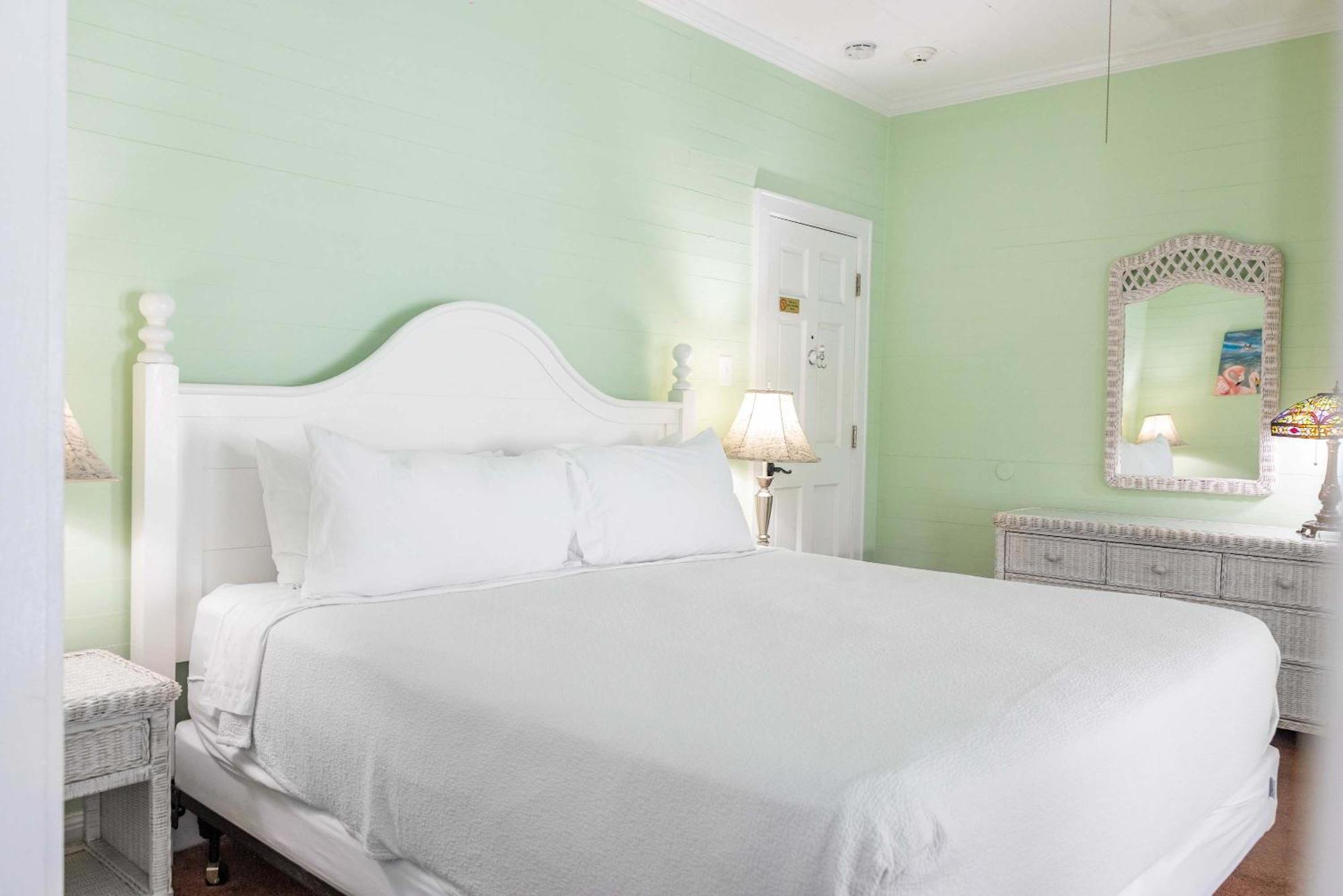 King Suite Balcony - At James House Key West Buitenkant foto